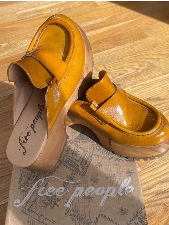 Free People Shoes - Free People Corbin Loafer Clog 38 size 8 Sedona Mustard/Tan patent leather boho